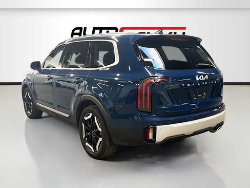 Used 2024 Kia Telluride EX AWD/4WD image 5