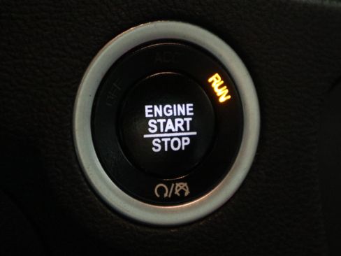 Used 2021 Dodge Charger SXT w/ Leather Interior Group image 31