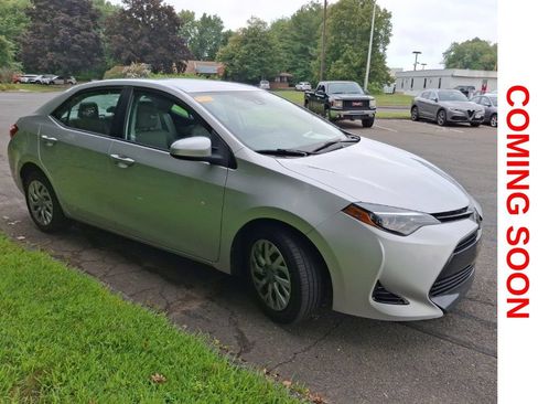 Used 2018 Toyota Corolla LE FWD image 4