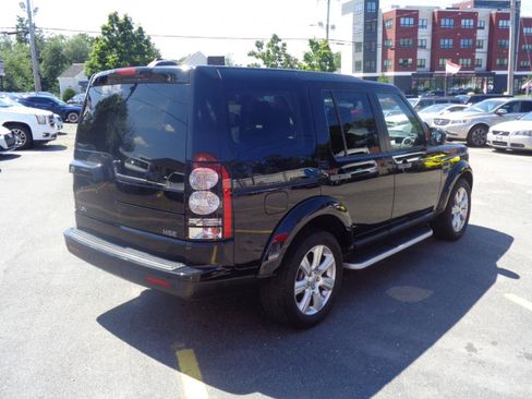 Used 2016 Land Rover LR4 HSE Silver Edition AWD/4WD image 12