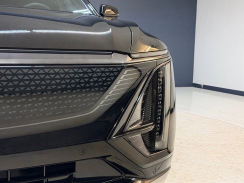 New 2026 Cadillac Lyriq Sport AWD/4WD image 11