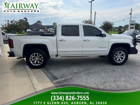 Used 2018 GMC Sierra 1500 SLT w/ SLT Premium Package AWD/4WD image 5