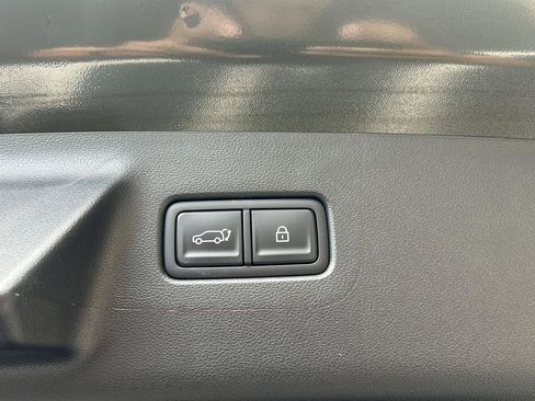 Certified 2025 Hyundai Santa Fe XRT AWD/4WD image 9