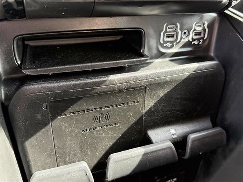 Used 2020 RAM 1500 Laramie image 22