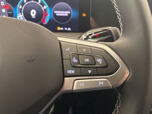 New 2026 Volkswagen Tiguan SE AWD/4WD image 11