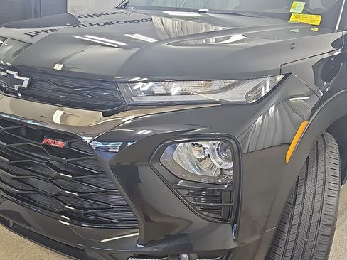 Certified 2023 Chevrolet TrailBlazer RS w/ Sun and Liftgate Package AWD/4WD image 37