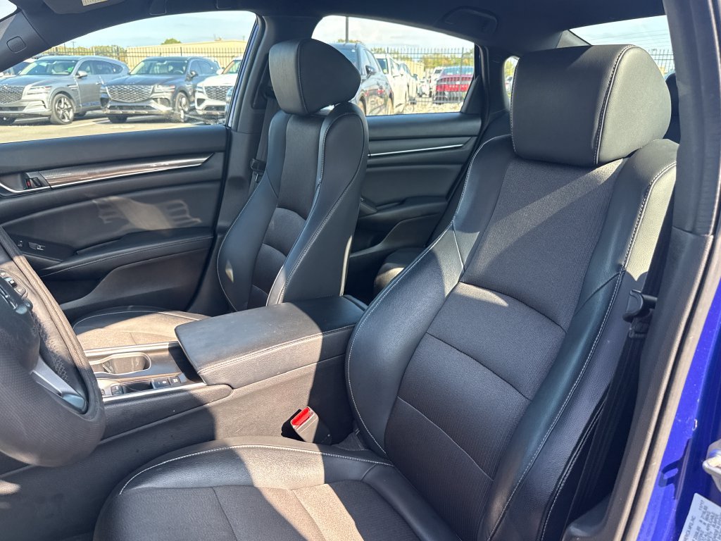 Used 2018 Honda Accord Sport image 15