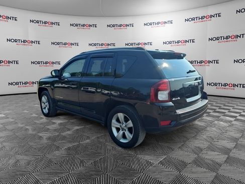 Used 2017 Jeep Compass Latitude AWD/4WD image 4