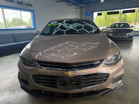 Used 2018 Chevrolet Malibu LT w/ True North Edition FWD image 6