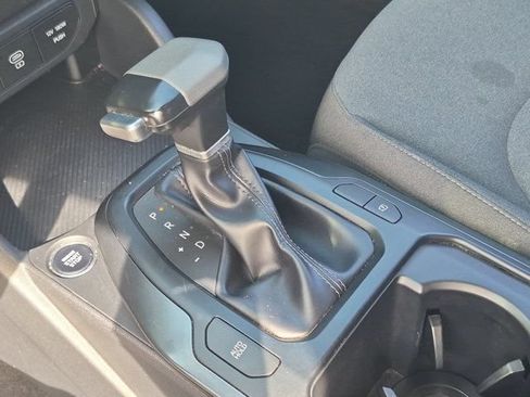 Used 2025 Kia K4 FWD image 19