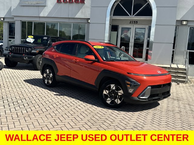 Used 2024 Hyundai Kona SEL FWD image 2