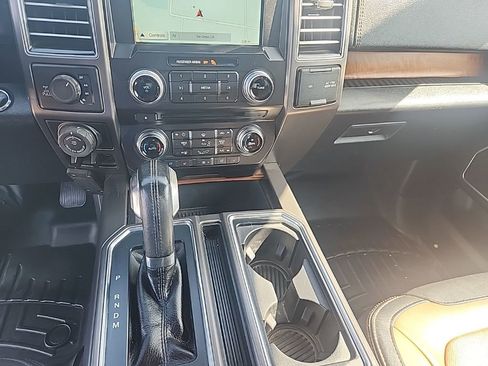 Used 2017 Ford F150 Limited w/ Trailer Tow Package image 23