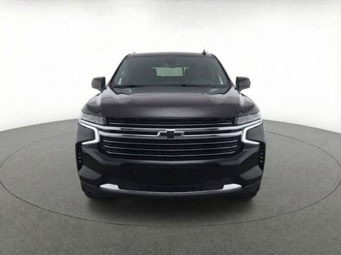 Used 2021 Chevrolet Suburban LT w/ Luxury Package image 5