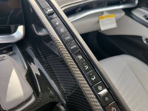 Used 2024 Chevrolet Corvette Z06 RWD image 27