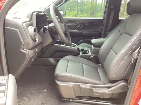 New 2026 Chevrolet Colorado W/T w/ WT Custom Package RWD image 12