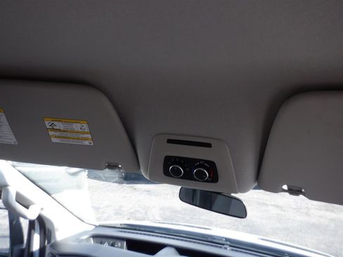 Used 2024 Ford Transit 350 XLT image 11