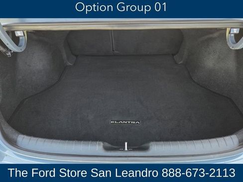 Used 2022 Hyundai Elantra Limited image 15