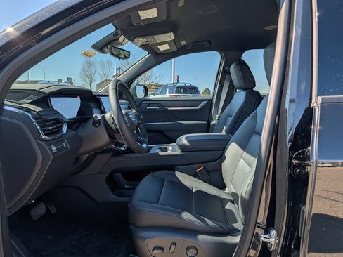 New 2026 GMC Acadia Elevation w/ Elevation Premium Package AWD/4WD image 5