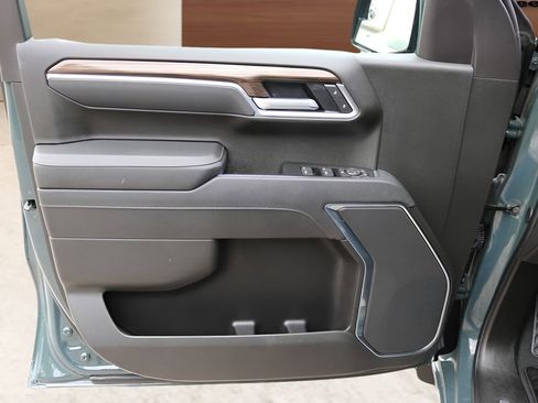 Used 2026 Chevrolet Silverado 1500 LT RWD image 11