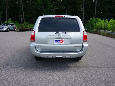 Used 2007 Toyota 4Runner Limited RWD image 16