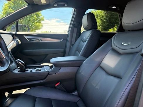Used 2020 Cadillac XT5 Luxury w/ LPO, Floor Liner Package AWD/4WD image 27