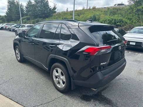 Used 2021 Toyota RAV4 XLE w/ Convenience Package AWD/4WD image 2