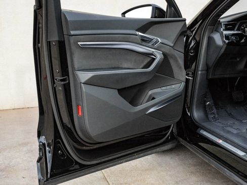 Used 2022 Audi e-tron Chronos w/ Chronos Package image 50