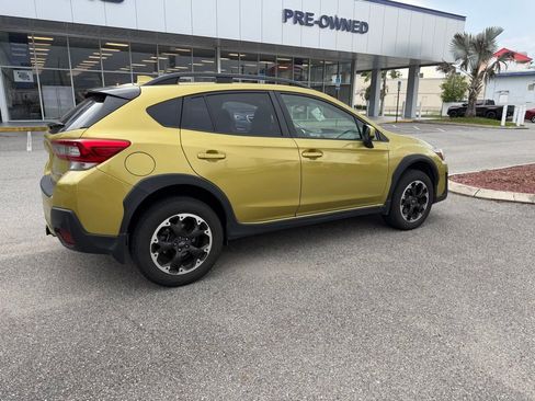 Used 2021 Subaru Crosstrek 2.0i Premium w/ Popular Package #2 AWD/4WD image 2