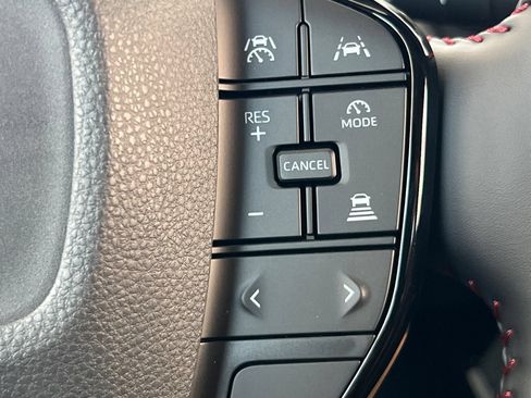 New 2026 Toyota Prius Plug-In Hybrid FWD image 27