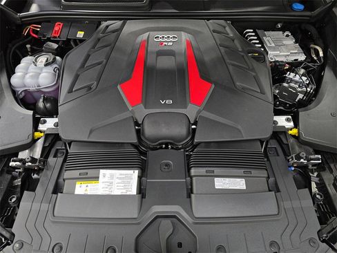 New 2026 Audi RS Q8 performance image 31