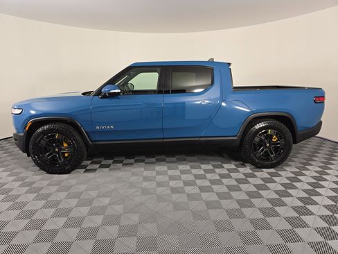 Used 2022 Rivian R1T Adventure image 2