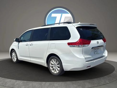 Used 2014 Toyota Sienna Limited w/ Limited Premium Package AWD/4WD image 24