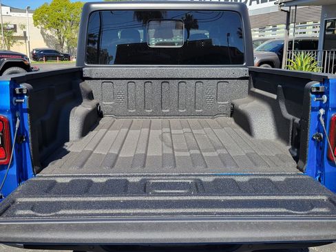 New 2026 Jeep Gladiator Willys image 19