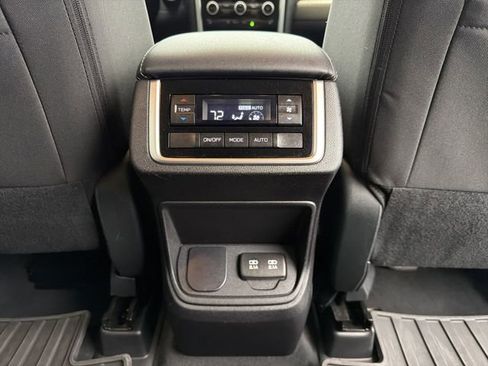 Used 2022 Subaru Ascent Premium w/ Convenience Package image 24