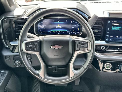 Used 2023 Chevrolet Silverado 1500 LT image 21