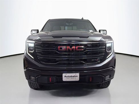 Used 2022 GMC Sierra 1500 AT4 w/ Technology Package AWD/4WD image 2