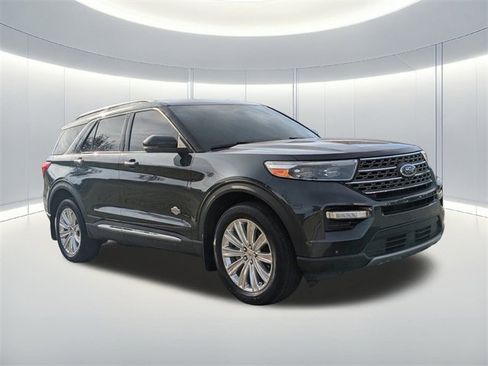 Used 2023 Ford Explorer King Ranch w/ Technology Package image 4