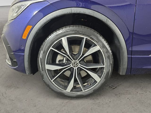 Used 2023 Volkswagen Tiguan SEL R-Line AWD/4WD image 9
