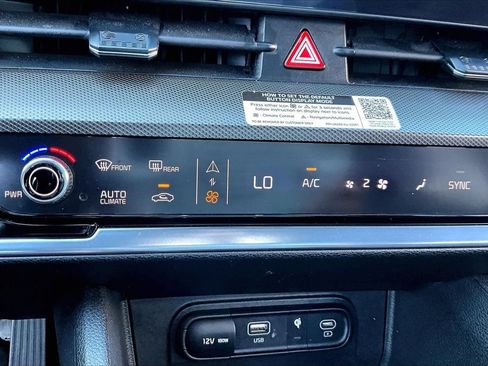 Used 2023 Kia Sportage SX FWD image 19