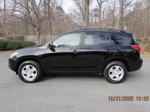 Used 2008 Toyota RAV4 2WD image 3