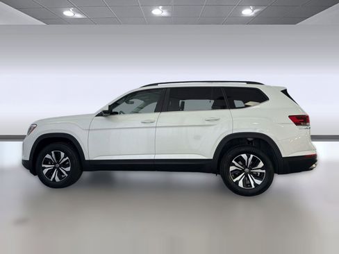 New 2026 Volkswagen Atlas SE image 2
