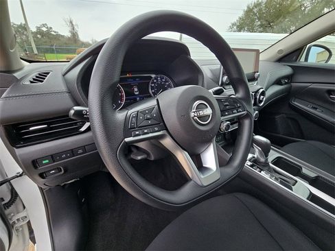 Used 2024 Nissan Sentra SV image 15