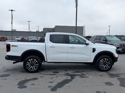 New 2025 Ford Ranger Lariat w/ FX4 Off-Road Package image 11