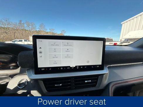 Used 2025 Ford Explorer ST image 38