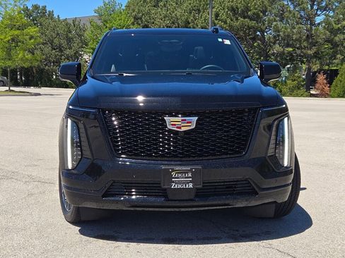 Used 2026 Cadillac Escalade Sport w/ Touring Package AWD/4WD image 4