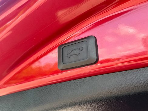 Used 2014 Toyota RAV4 Limited AWD/4WD image 8