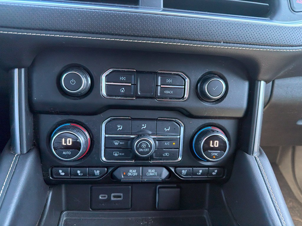 Used 2021 Chevrolet Tahoe Premier w/ Premium Package AWD/4WD image 5