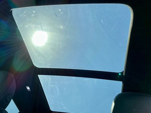 Used 2025 Buick Enclave Avenir w/ Super Cruise Package image 38