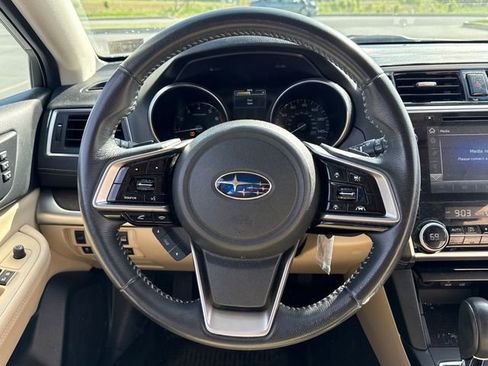 Used 2018 Subaru Outback 2.5i Limited AWD/4WD image 21