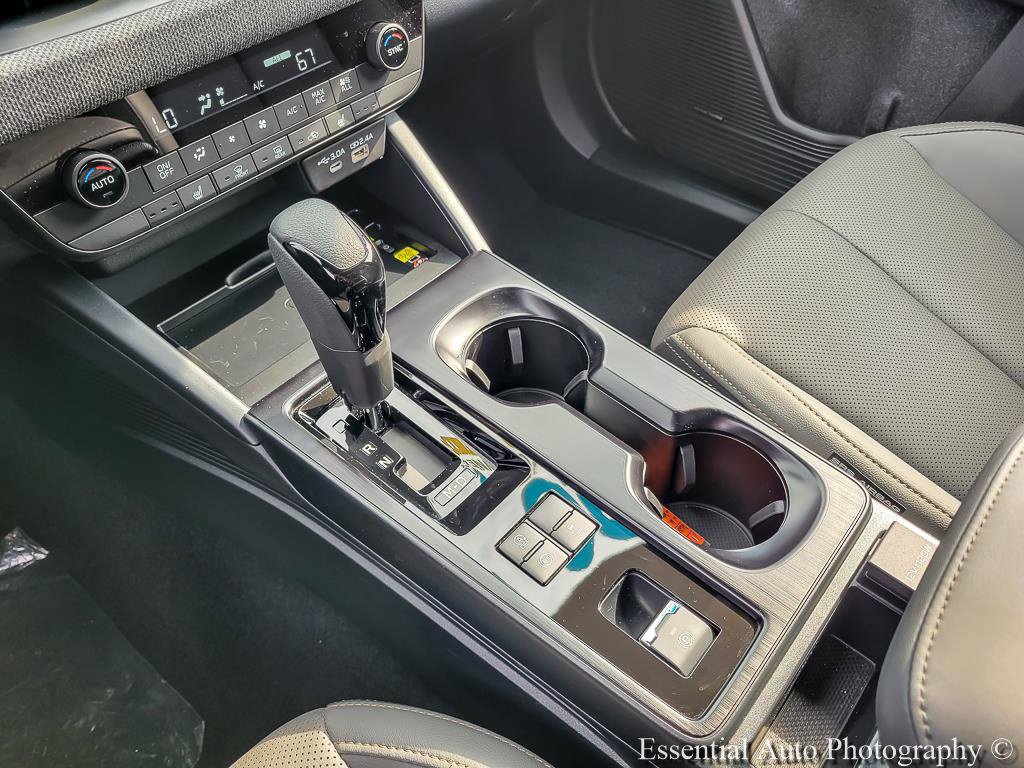 Used 2026 Subaru Outback Limited AWD/4WD image 25